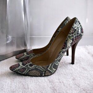 STUART WEITZMAN Snake Print Leather Heels Size 7.5